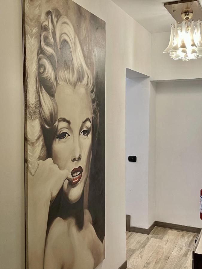 Poste Regie - Milan Guest House Bagian luar foto
