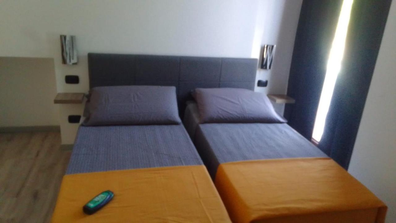Poste Regie - Milan Guest House Ruang foto